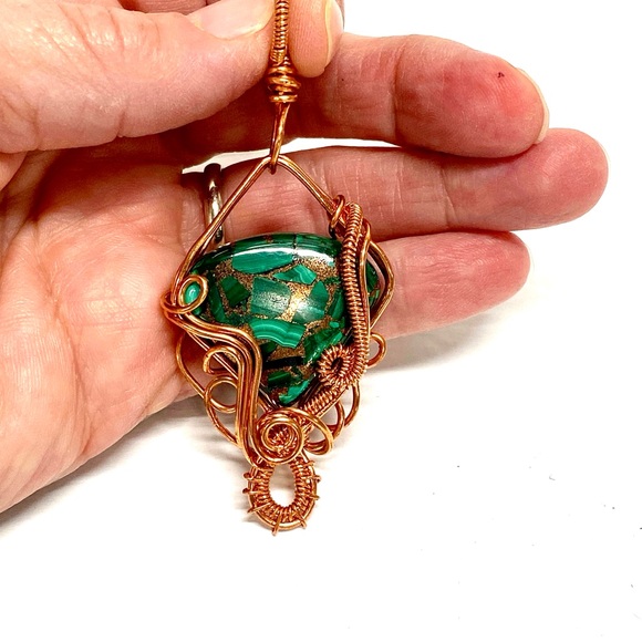 HANDCRAFT Malachite Copper Hand Wrapped Copper Freeform Pendant, Artisan Jewelry - Picture 3 of 10
